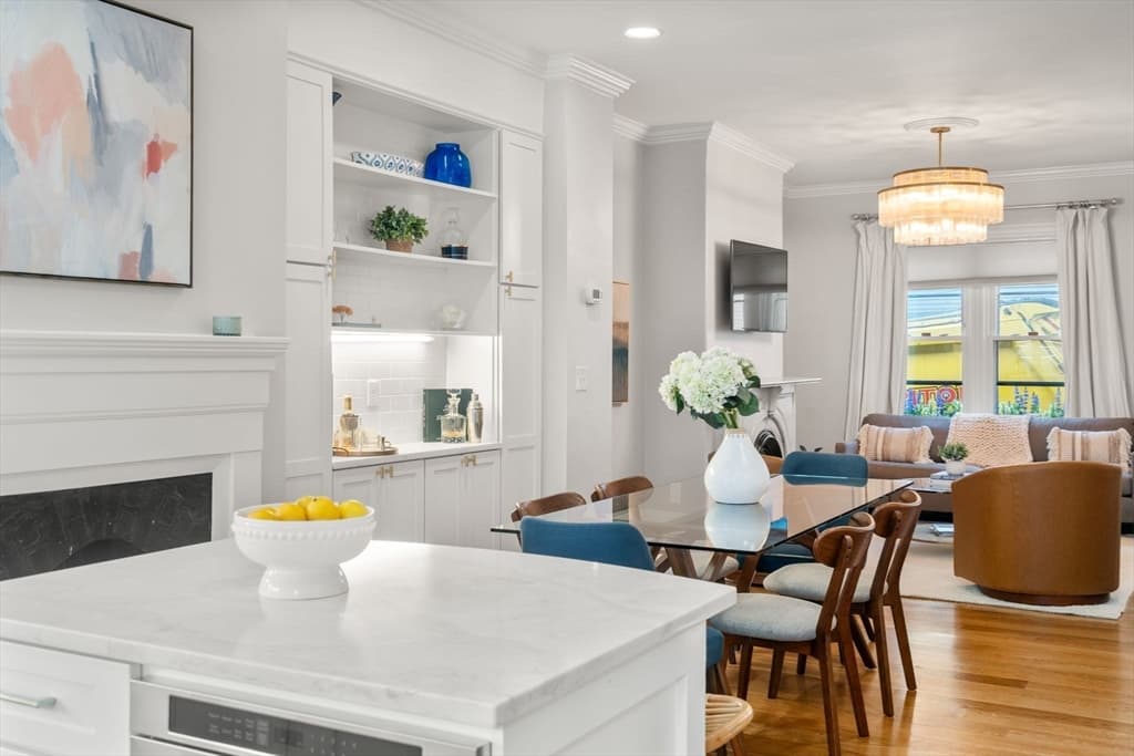 2 Lexington St, Boston MA 02129