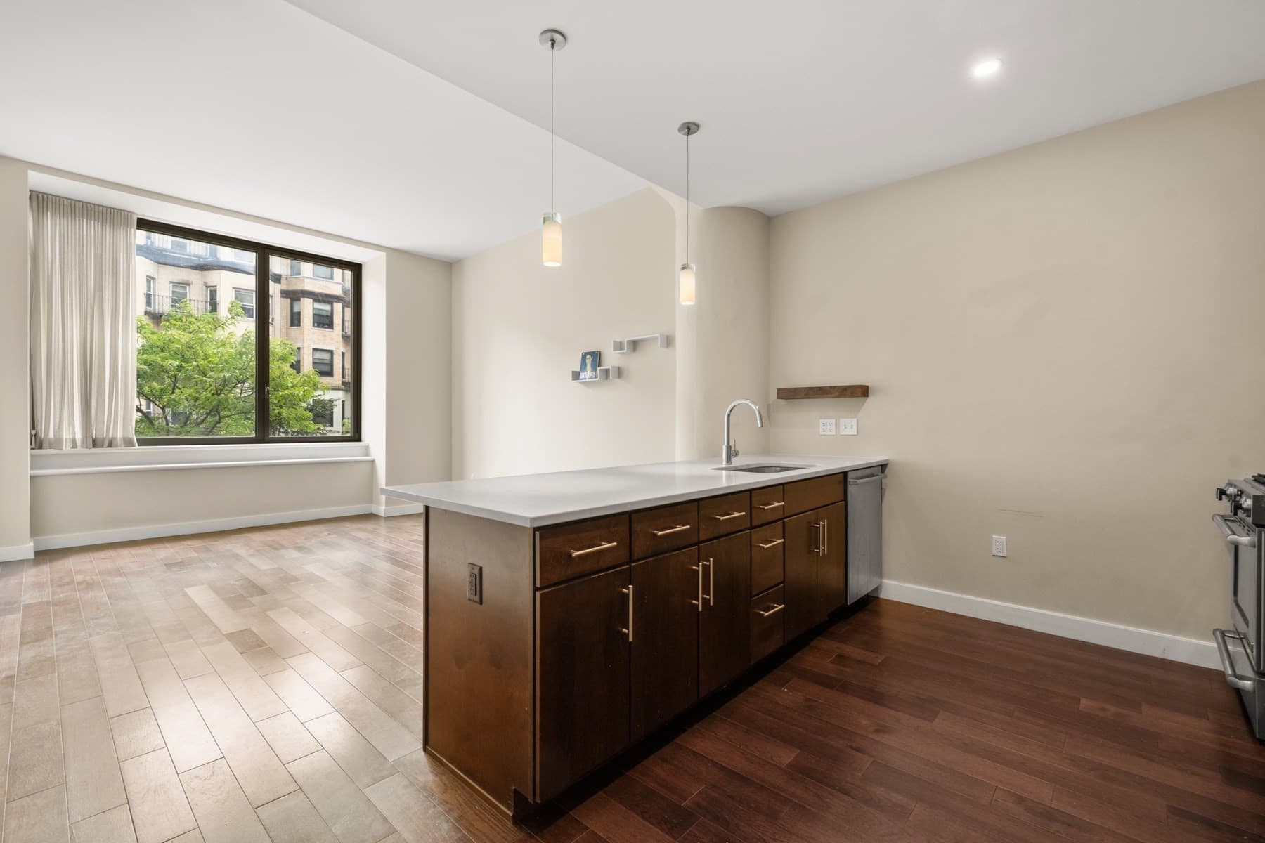 43 Westland Avenue # 202, Boston MA 02115