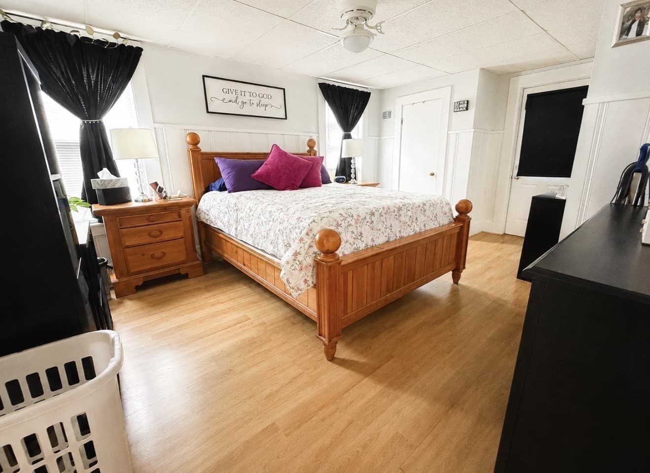 3 Family at 637 Nantasket Ave, Hull MA 02045, photo 10 of 22