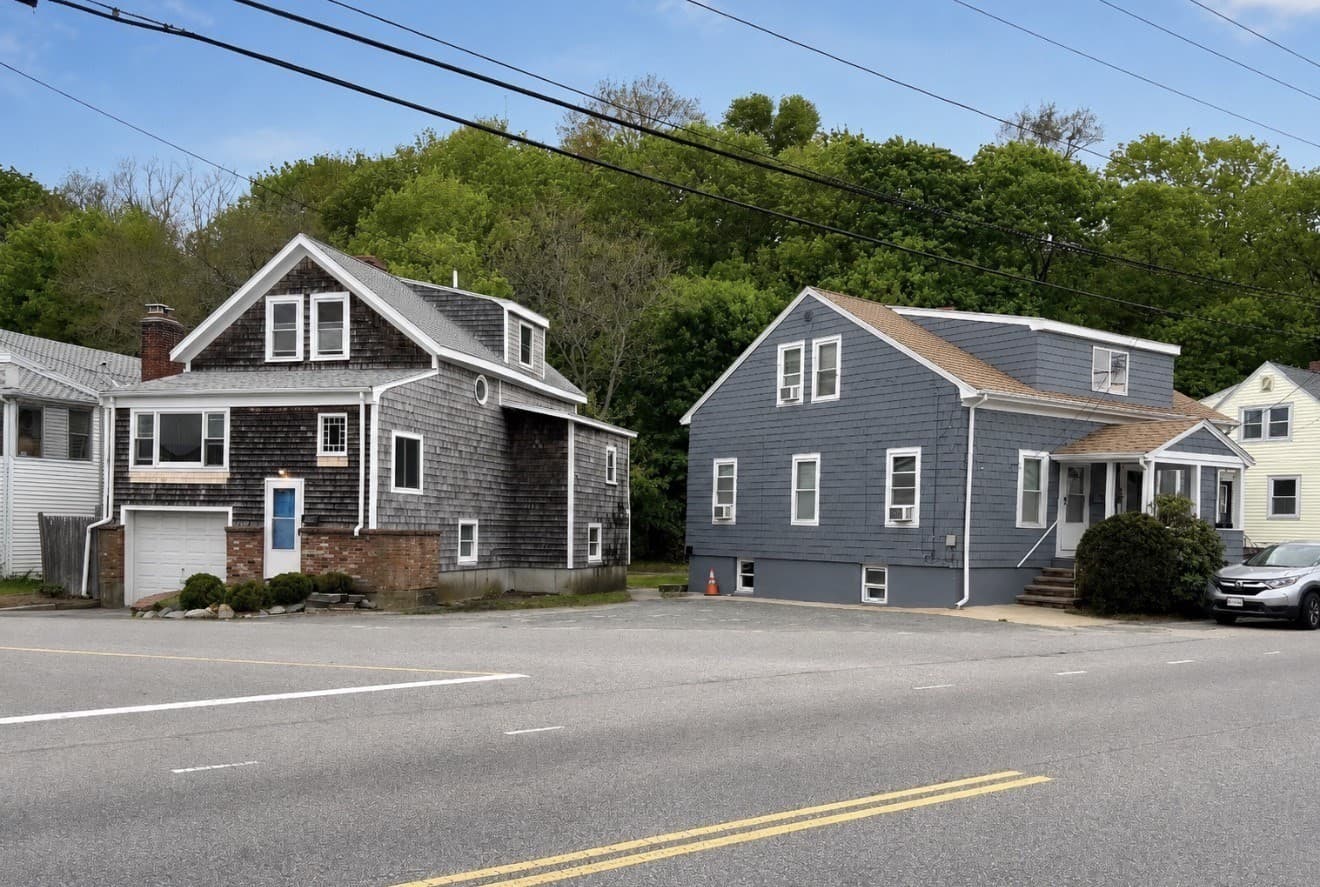 3 Family at 637 Nantasket Ave, Hull MA 02045, photo 21 of 22