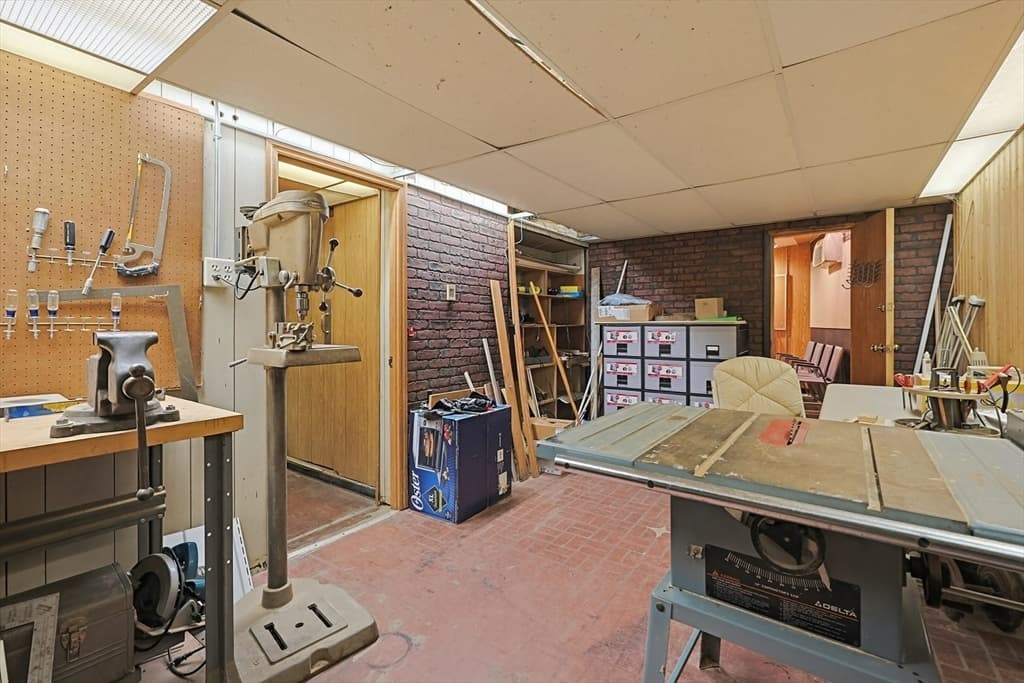 3 Family at 262-264 Pearl St, Malden MA 02148, Malden, photo 22 of 42