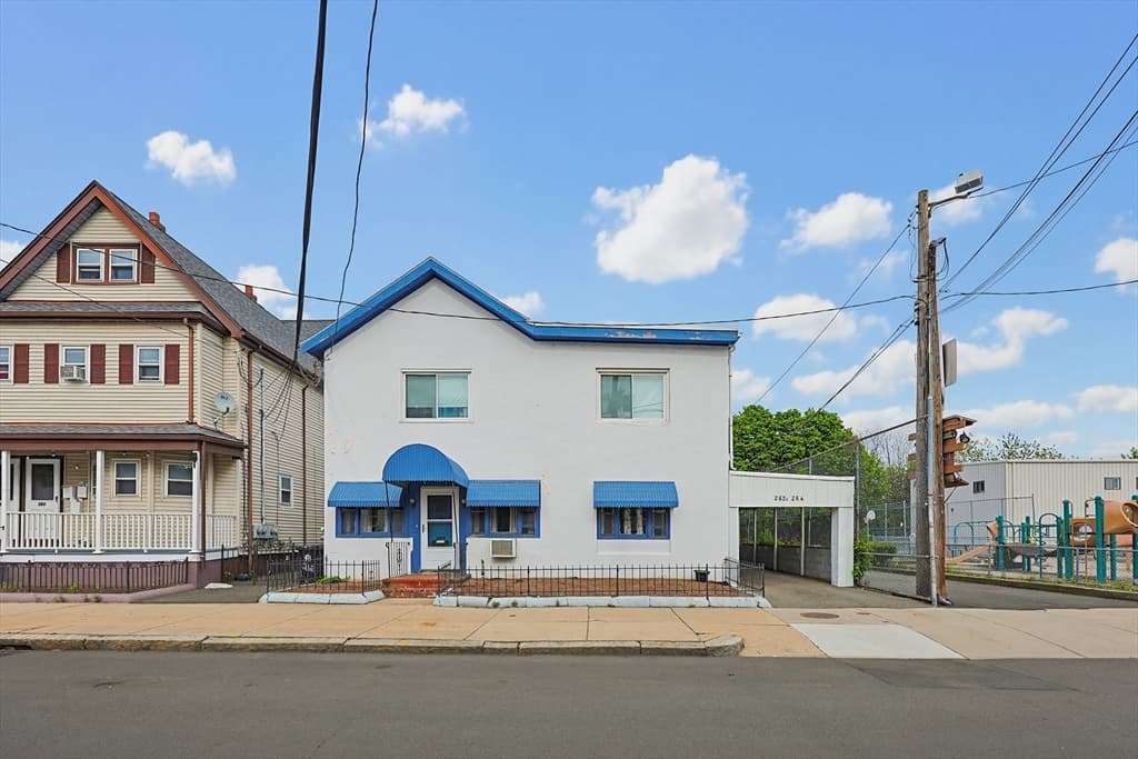 262-264 Pearl St, Malden MA 02148