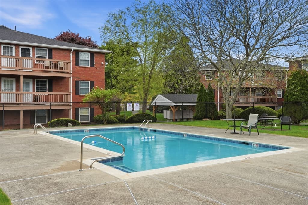 Condominium at 5 Tara Dr # 5, Weymouth MA 02188, Weymouth, photo 2 of 19