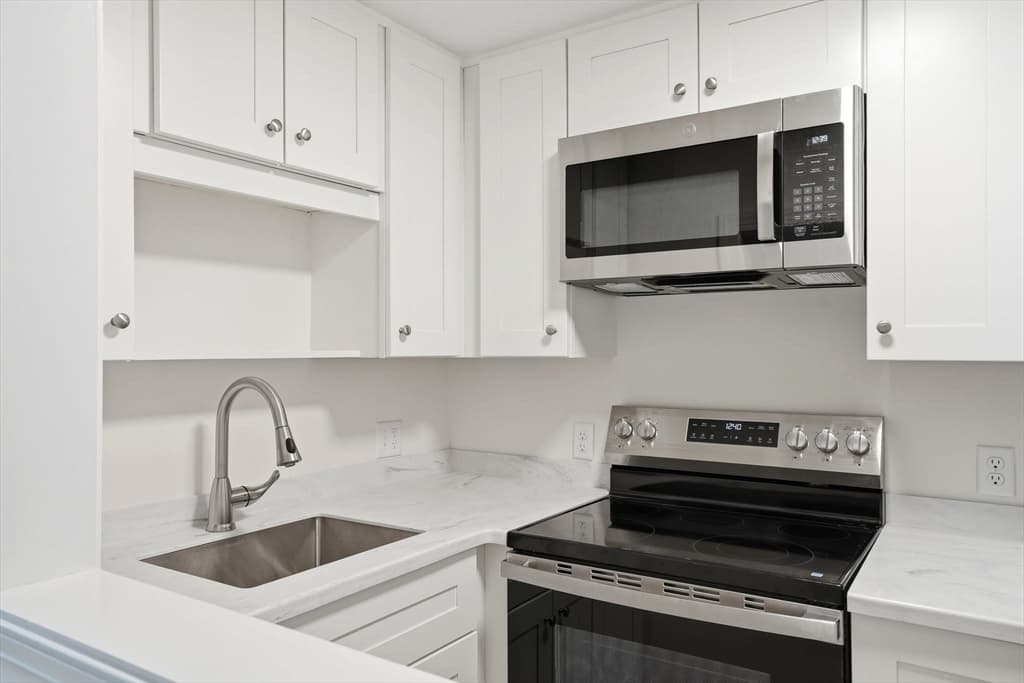 Condominium at 5 Tara Dr # 5, Weymouth MA 02188, Weymouth, photo 12 of 19