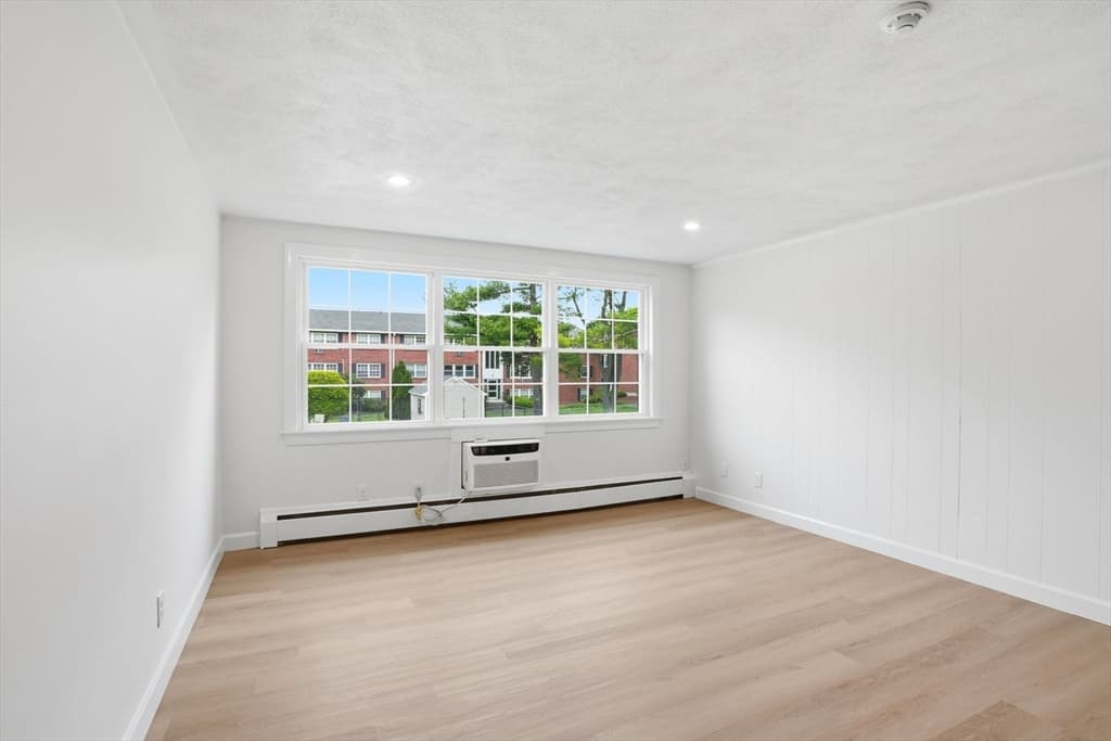Condominium at 5 Tara Dr # 5, Weymouth MA 02188, Weymouth, photo 5 of 19