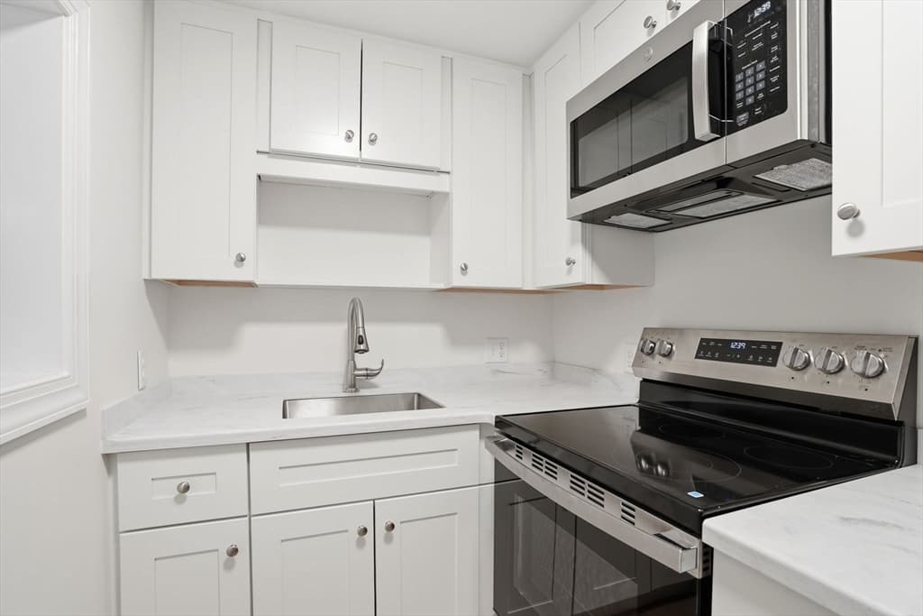 Condominium at 5 Tara Dr # 5, Weymouth MA 02188, Weymouth, photo 11 of 19