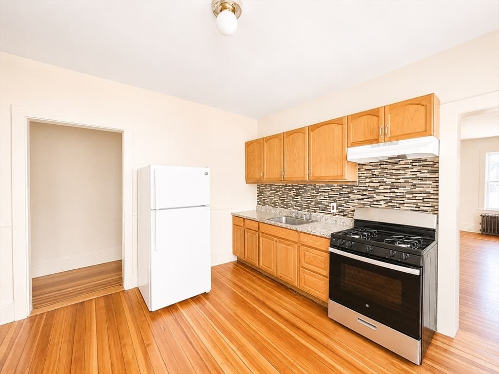35-37 Park St, Lynn MA 01905 photo 7