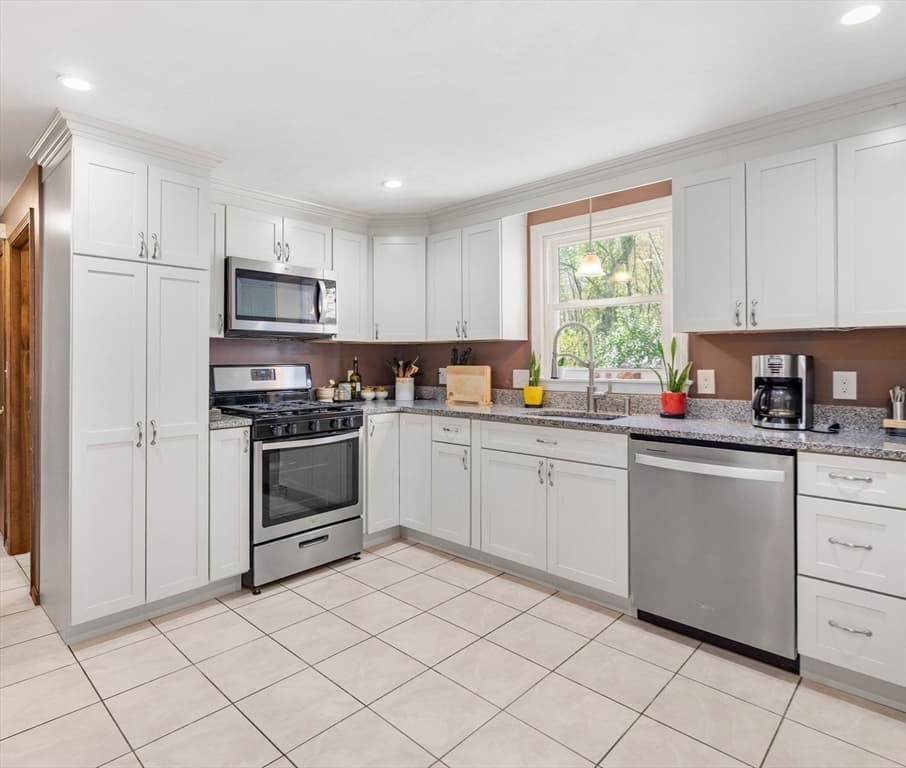 Single Family Residence at 5 Forrest Rd, Westford MA 01886, photo 12 of 34