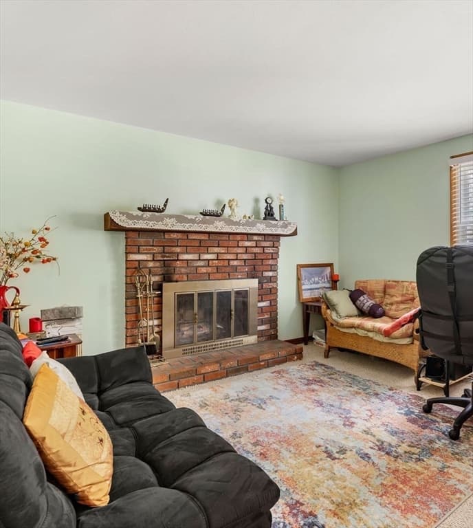Single Family Residence at 5 Forrest Rd, Westford MA 01886, photo 10 of 34