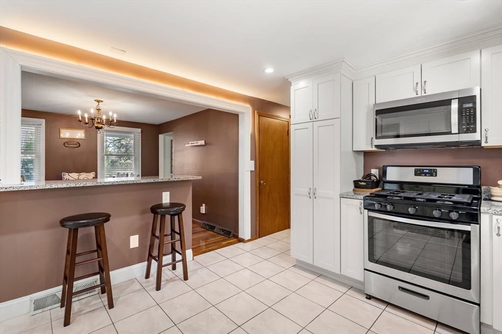 Single Family Residence at 5 Forrest Rd, Westford MA 01886, photo 11 of 34