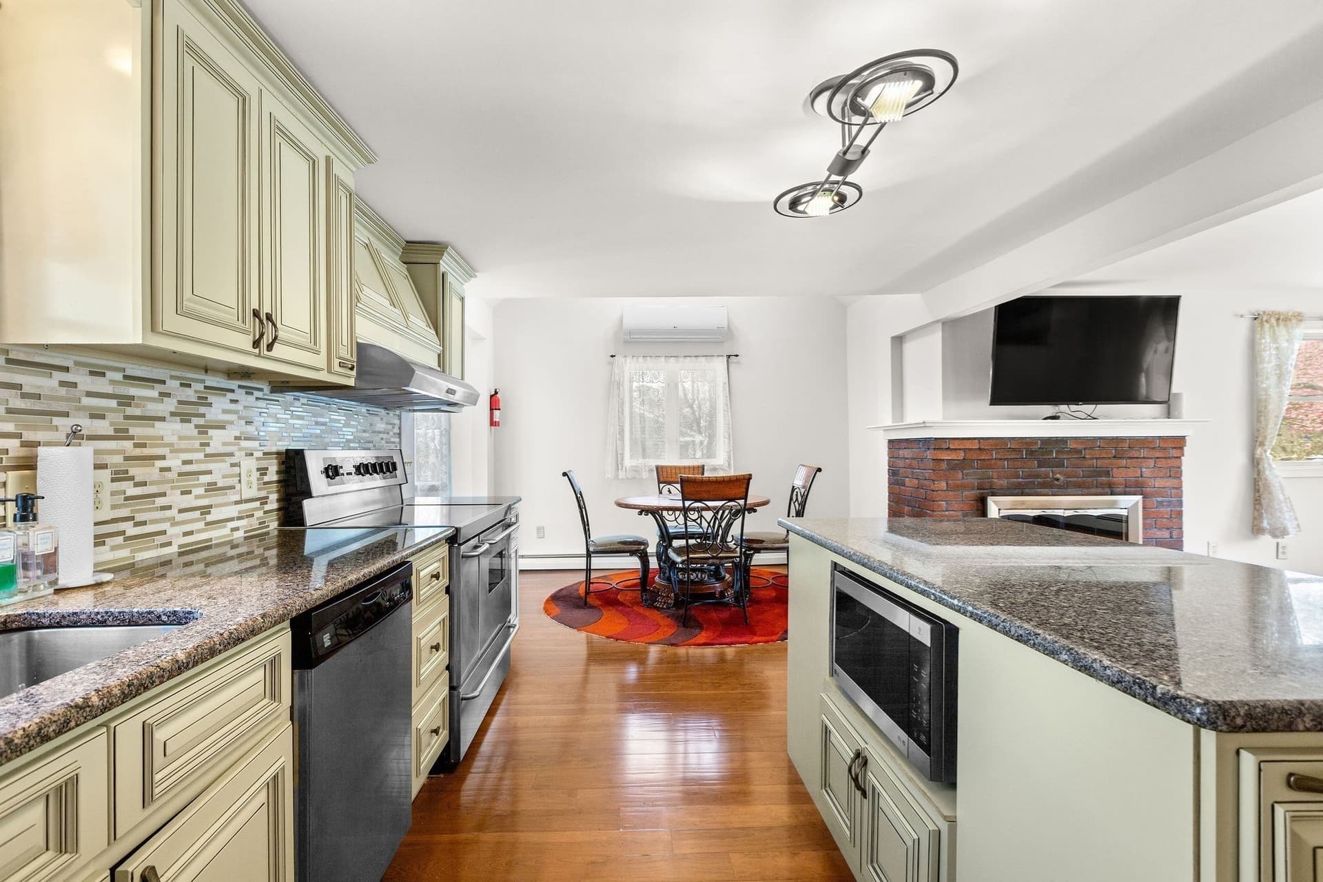 Single Family Residence at 6 Sylvan Way, Yarmouth MA 02664, photo 13 of 40