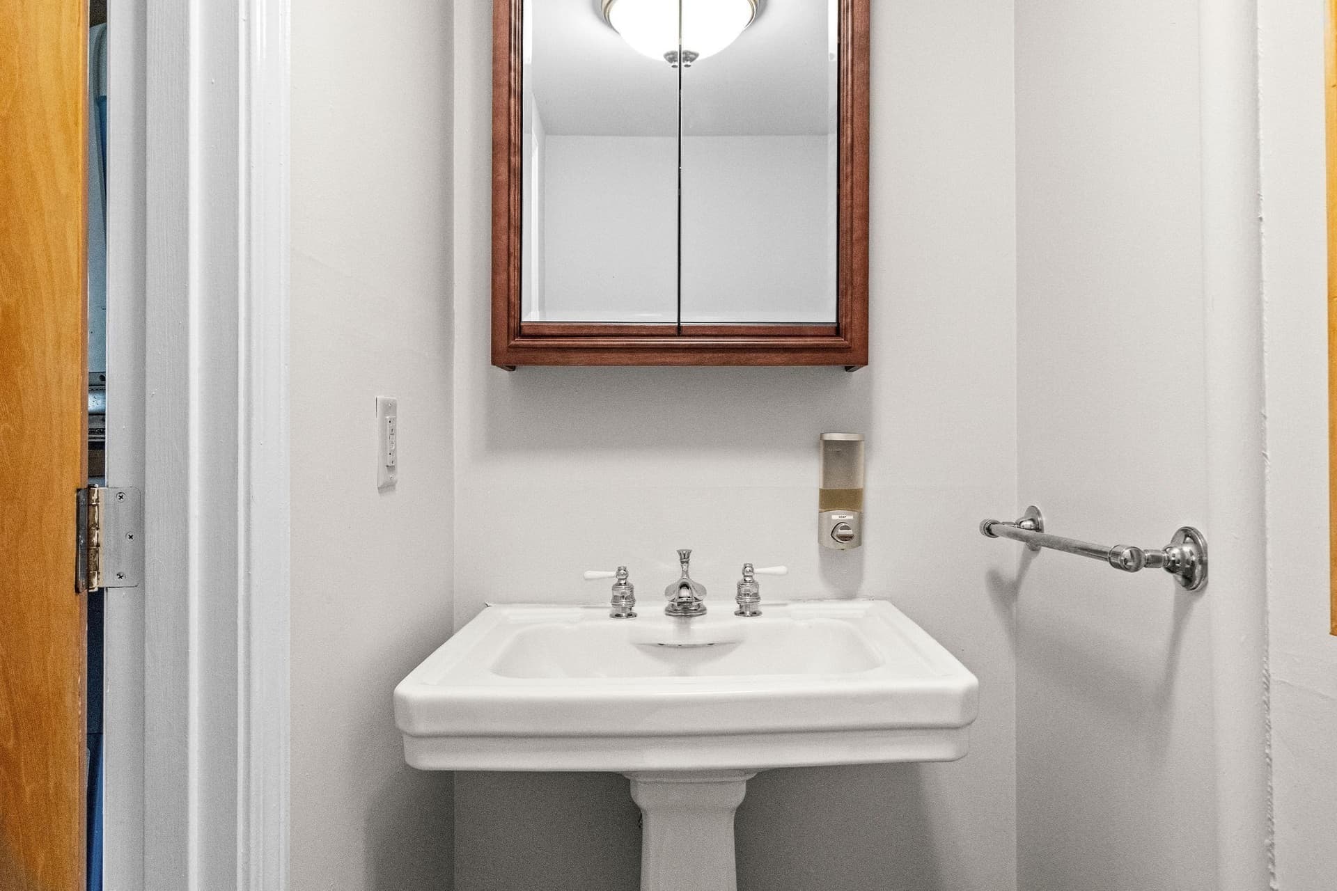 Single Family Residence at 6 Sylvan Way, Yarmouth MA 02664, photo 32 of 40
