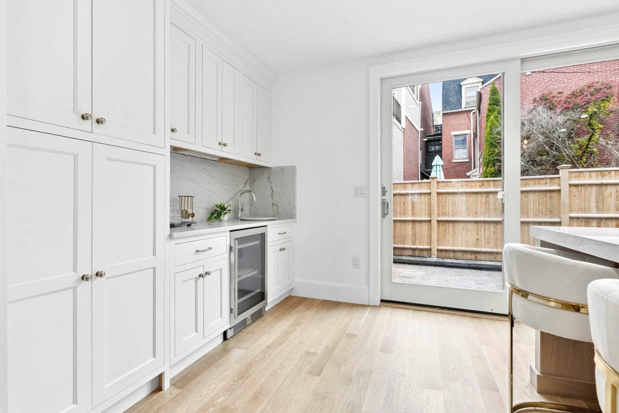 Single Family Residence at 14 Prospect St, Boston MA 02129, photo 9 of 37