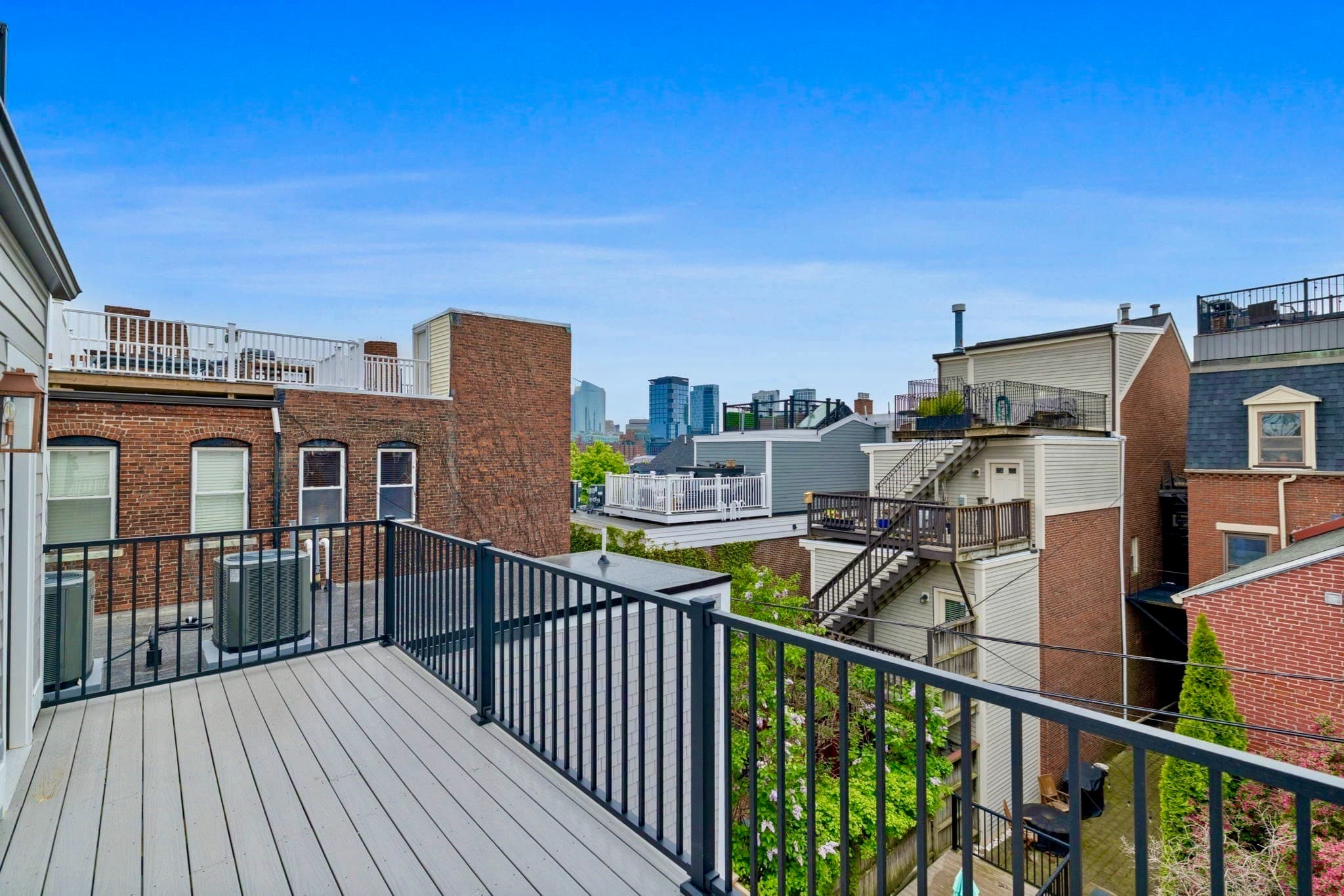 Single Family Residence at 14 Prospect St, Boston MA 02129, photo 18 of 37