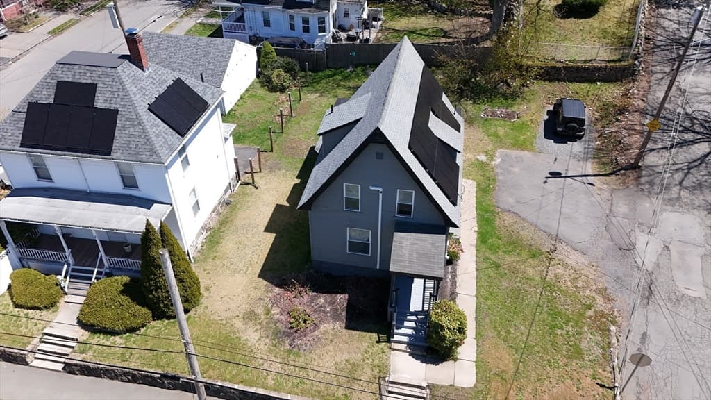 Single Family Residence at 257 Lynnfield St, Lynn MA 01904, photo 5 of 24