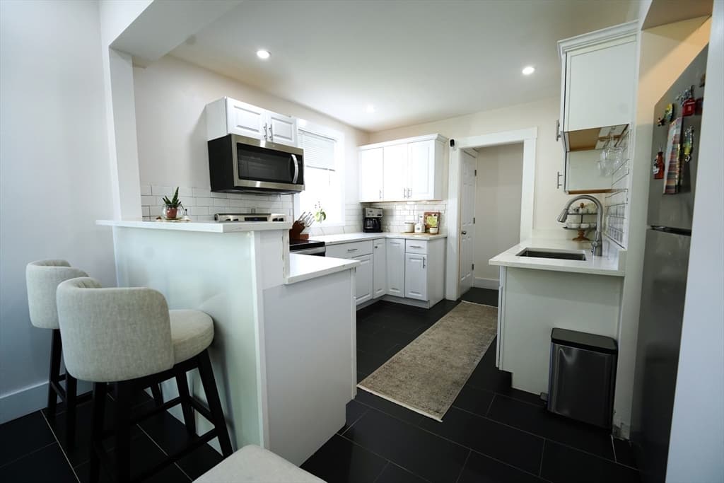 Single Family Residence at 257 Lynnfield St, Lynn MA 01904, photo 20 of 24