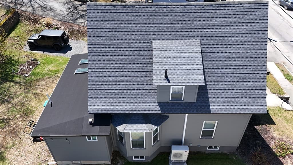 Single Family Residence at 257 Lynnfield St, Lynn MA 01904, photo 4 of 24