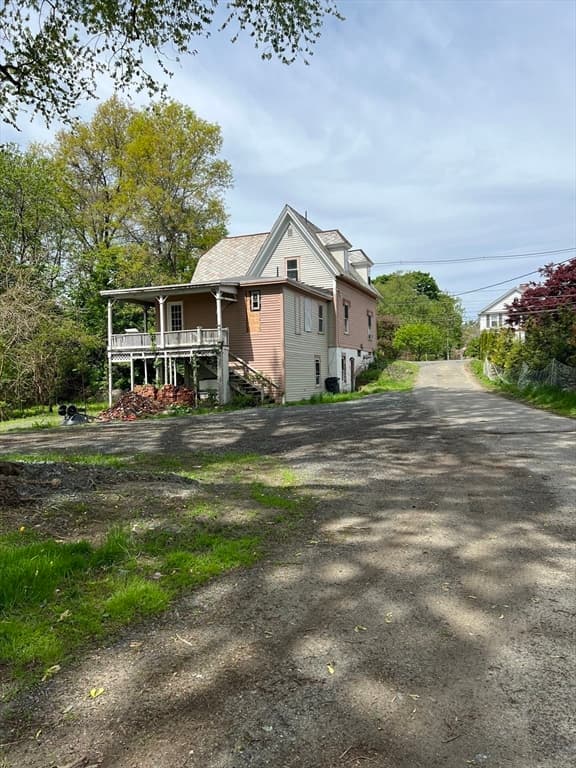 351 Bridge St, Northampton MA 01060 photo 8