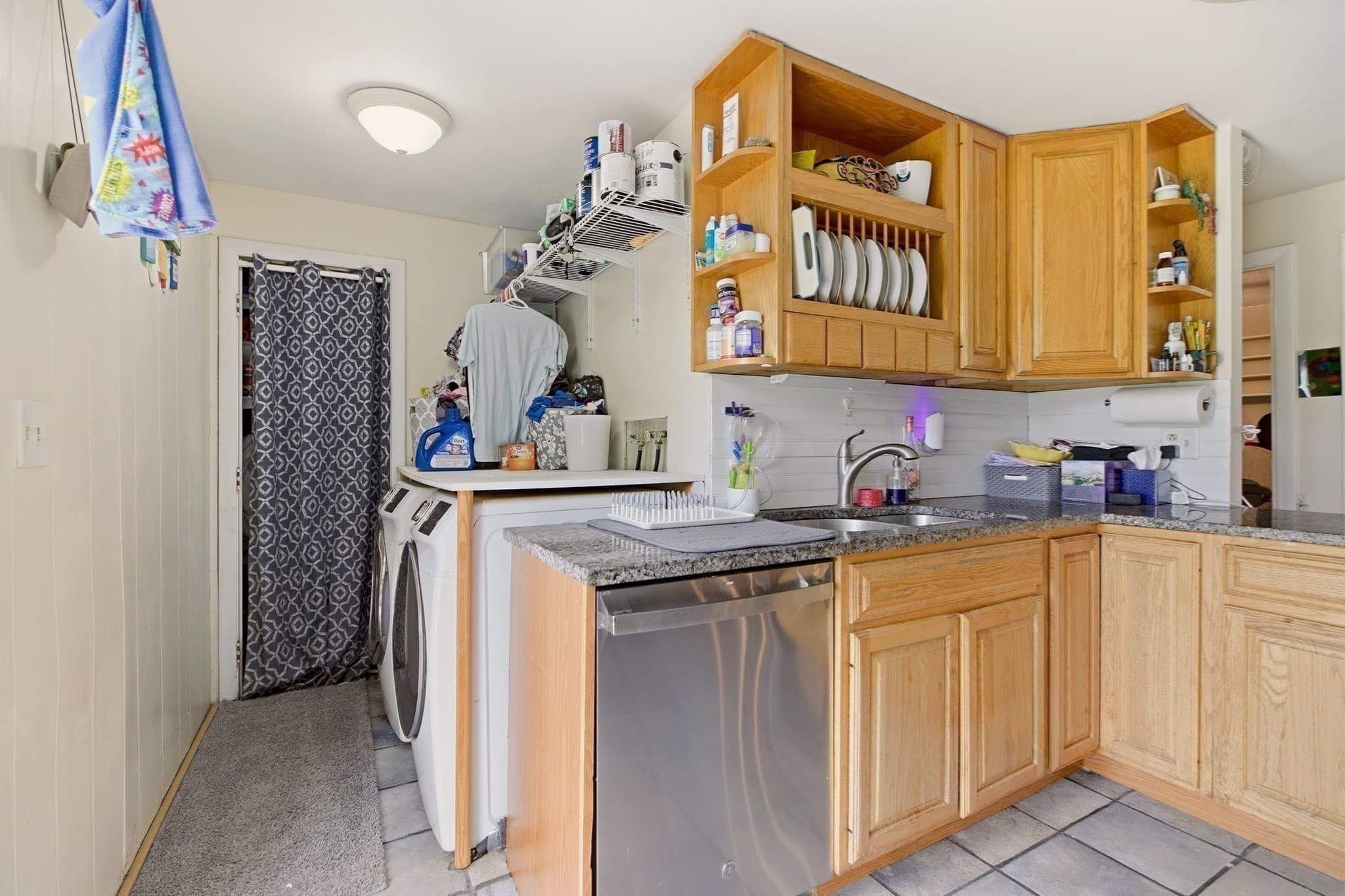 Single Family Residence at 304 Bushee Road, Swansea MA 02777, photo 7 of 33