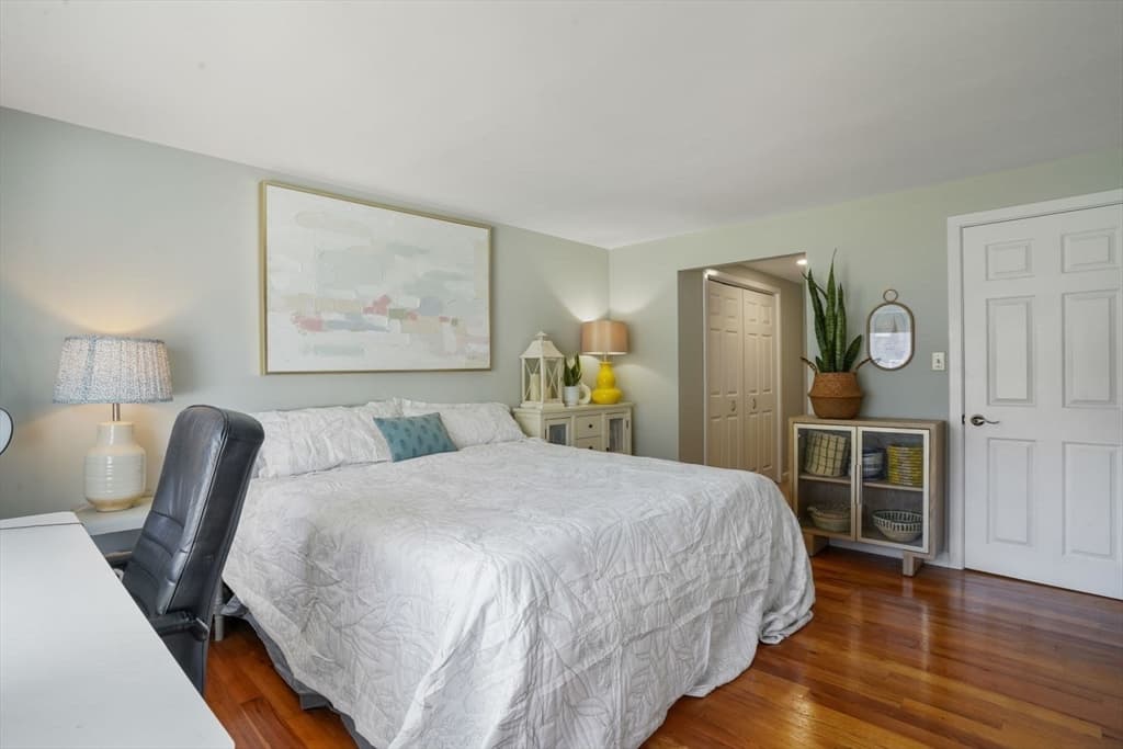 Condominium at 1 Commodore Court # 104, Hull MA 02045, Hull, photo 17 of 35