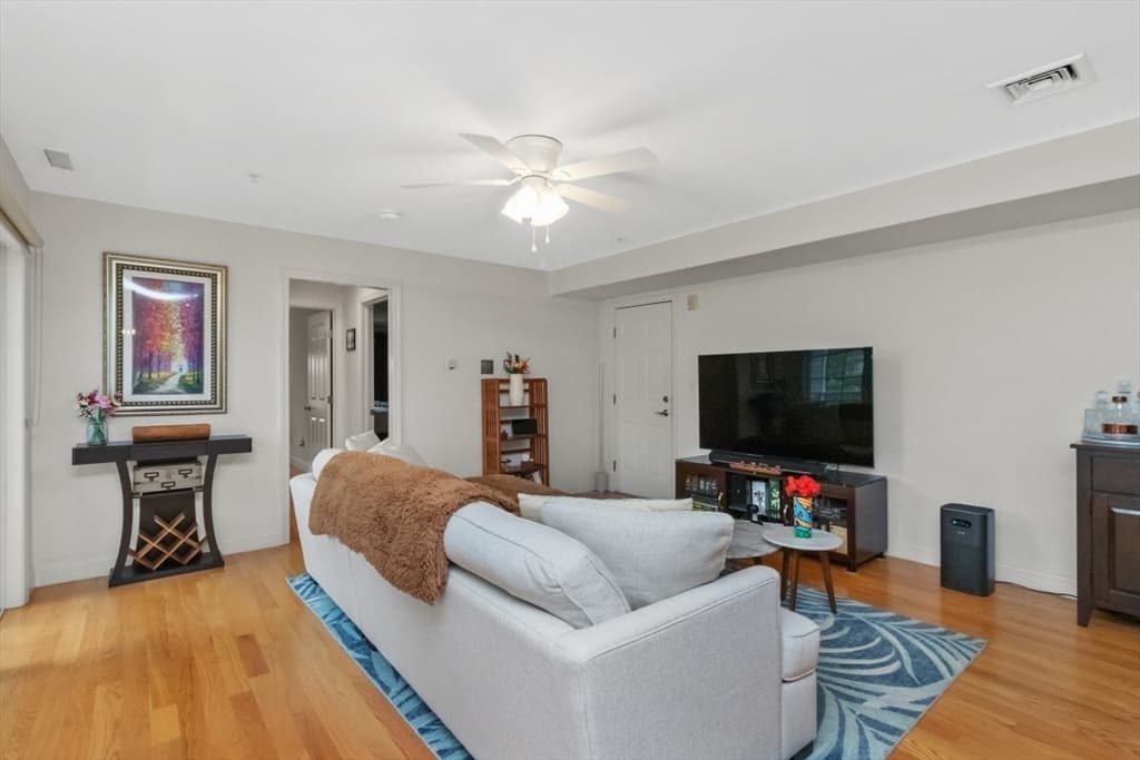 29 Spruce St # 23, Waltham MA 02453 photo 10
