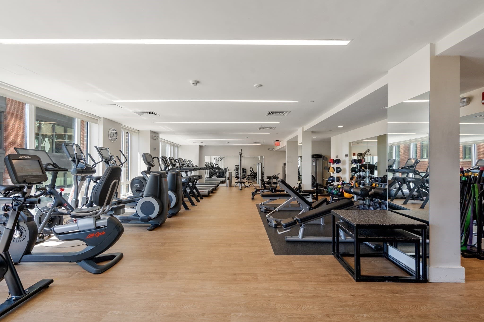 Condominium at 400 Stuart St # 16B, Boston MA 02116, photo 17 of 21