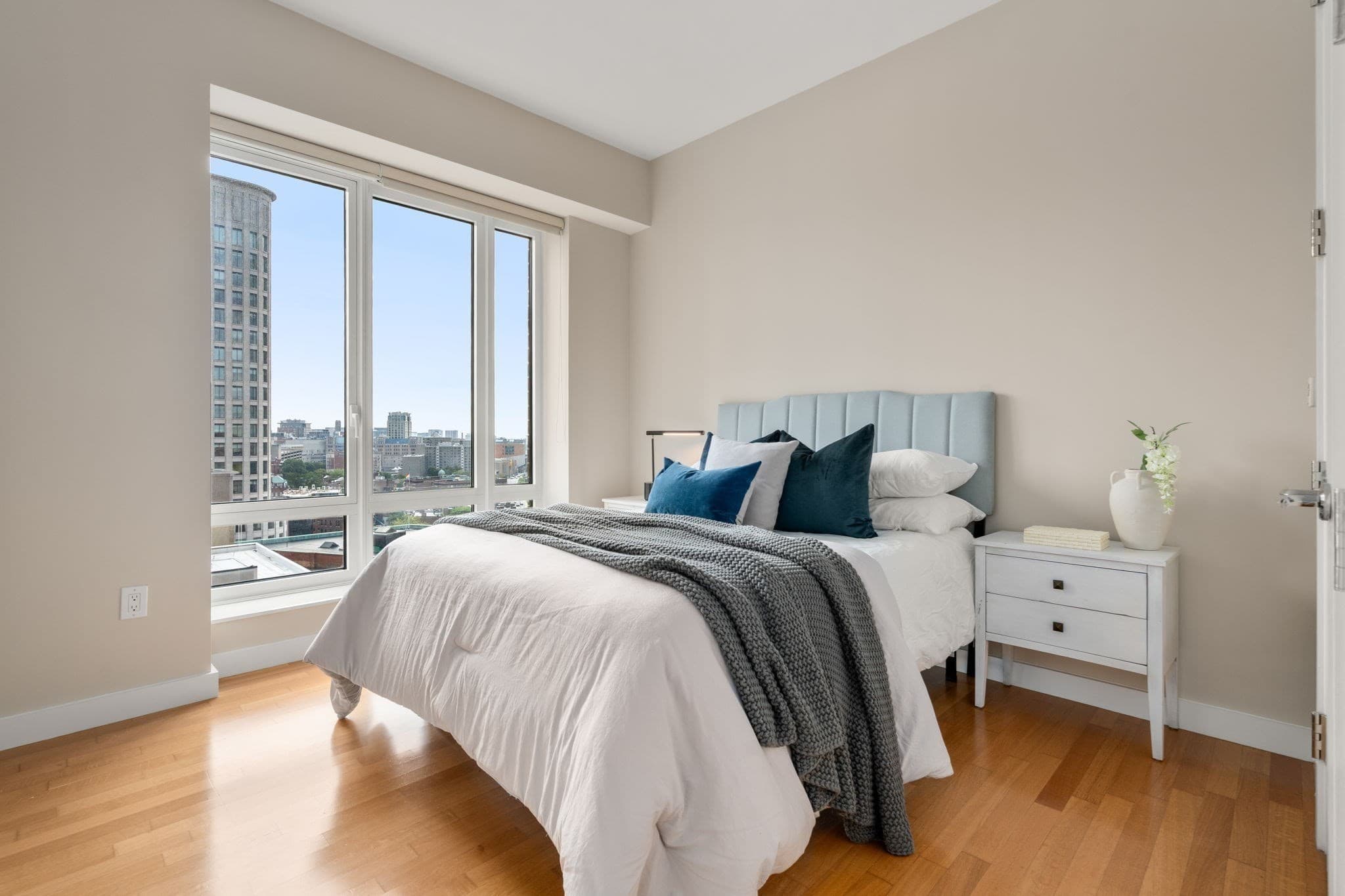 Condominium at 400 Stuart St # 16B, Boston MA 02116, photo 12 of 21