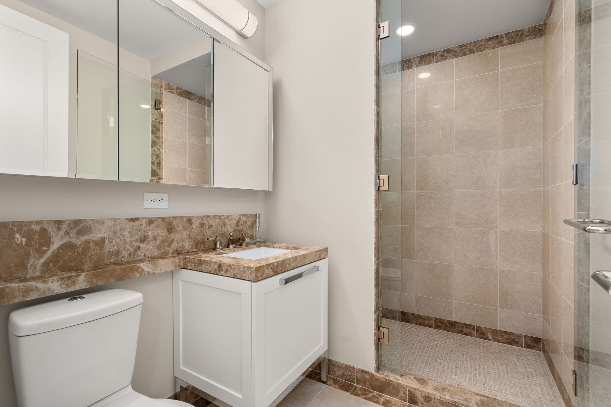 Condominium at 400 Stuart St # 16B, Boston MA 02116, photo 14 of 21