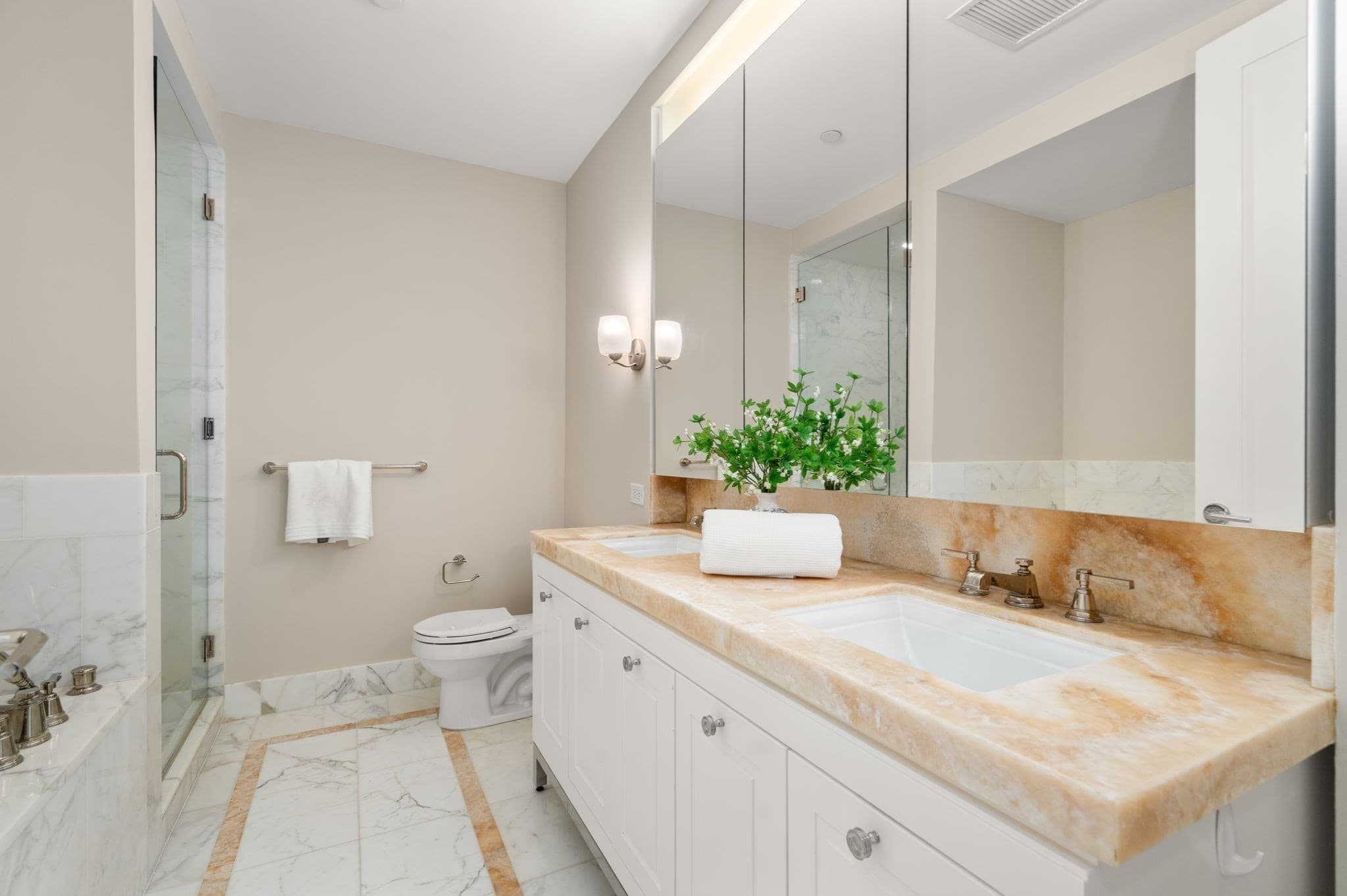 Condominium at 400 Stuart St # 16B, Boston MA 02116, photo 11 of 21