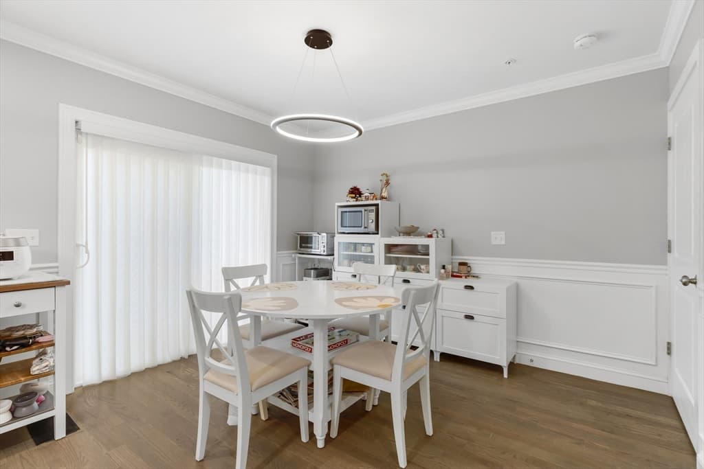 Condominium at 50 Desmoines Rd # H1, Quincy MA 02169, photo 5 of 40