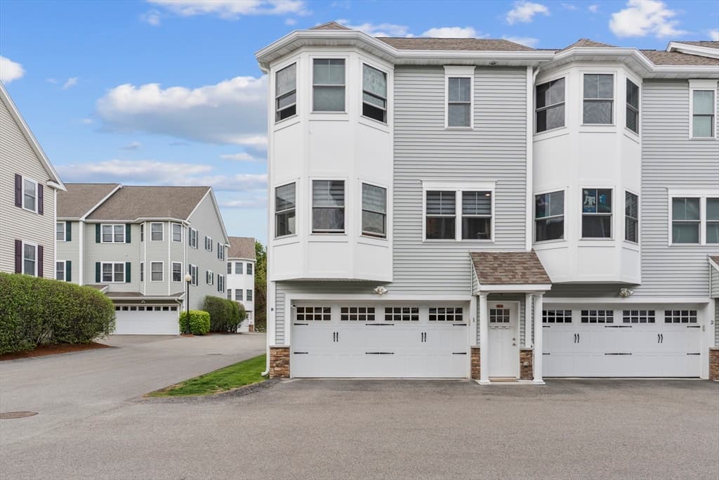 Condominium at 50 Desmoines Rd # H1, Quincy MA 02169, photo 24 of 40