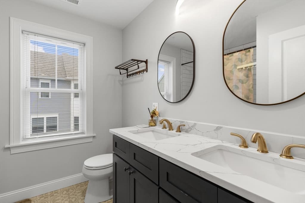 Condominium at 50 Desmoines Rd # H1, Quincy MA 02169, photo 15 of 40