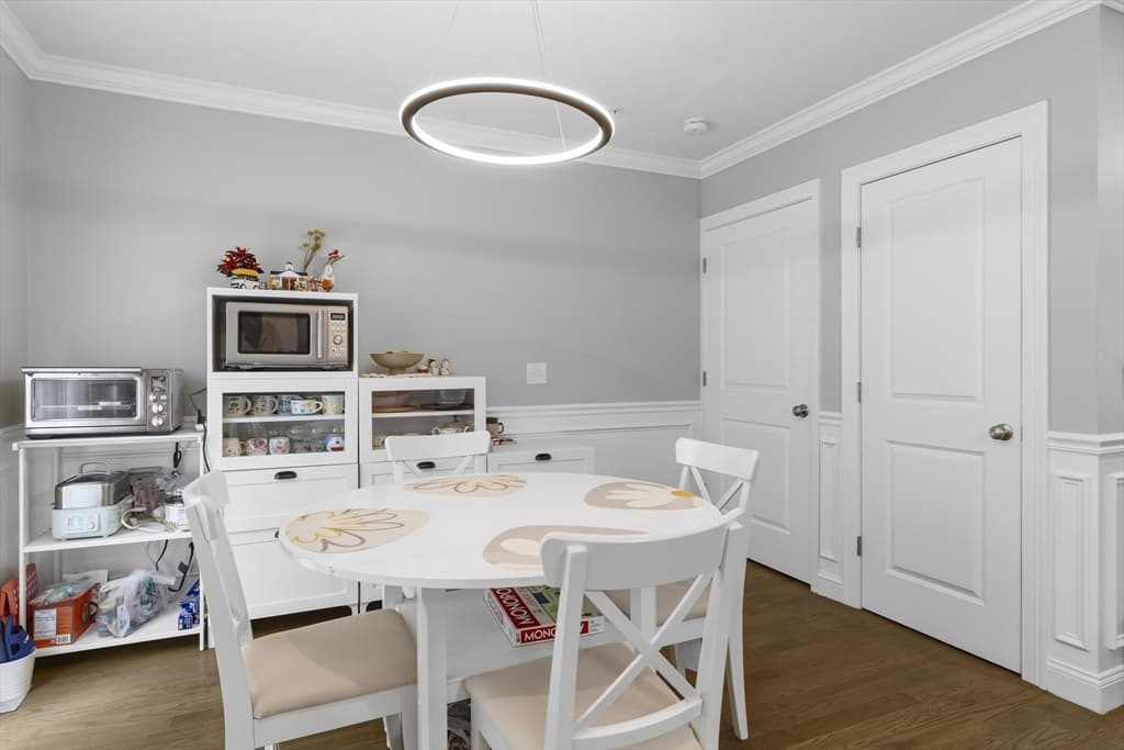 Condominium at 50 Desmoines Rd # H1, Quincy MA 02169, photo 4 of 40