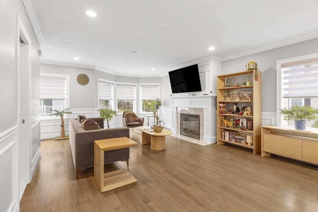 Condominium at 50 Desmoines Rd # H1, Quincy MA 02169, photo 8 of 40