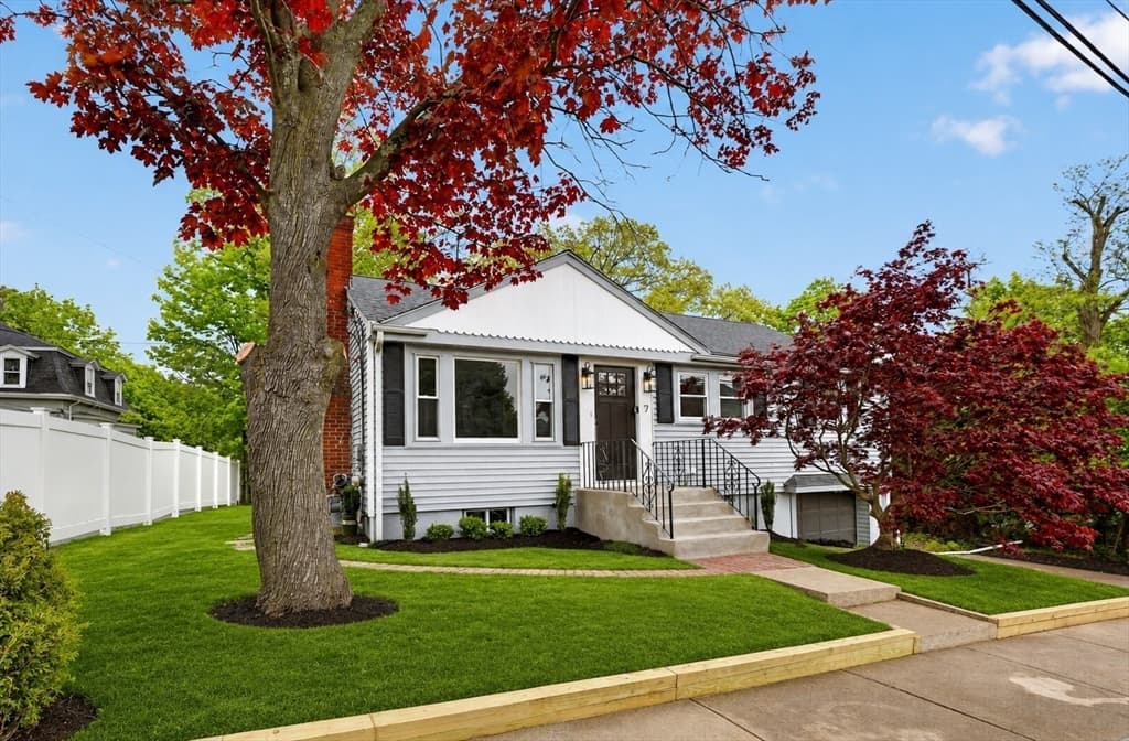 Single Family Residence at 7 Franklin St, Boston MA 02136, Boston, photo 3 of 40