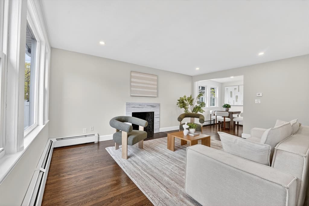 Single Family Residence at 7 Franklin St, Boston MA 02136, Boston, photo 8 of 40