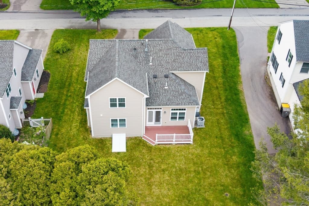 Single Family Residence at 17 Russell Rd, Framingham MA 01702, photo 17 of 19
