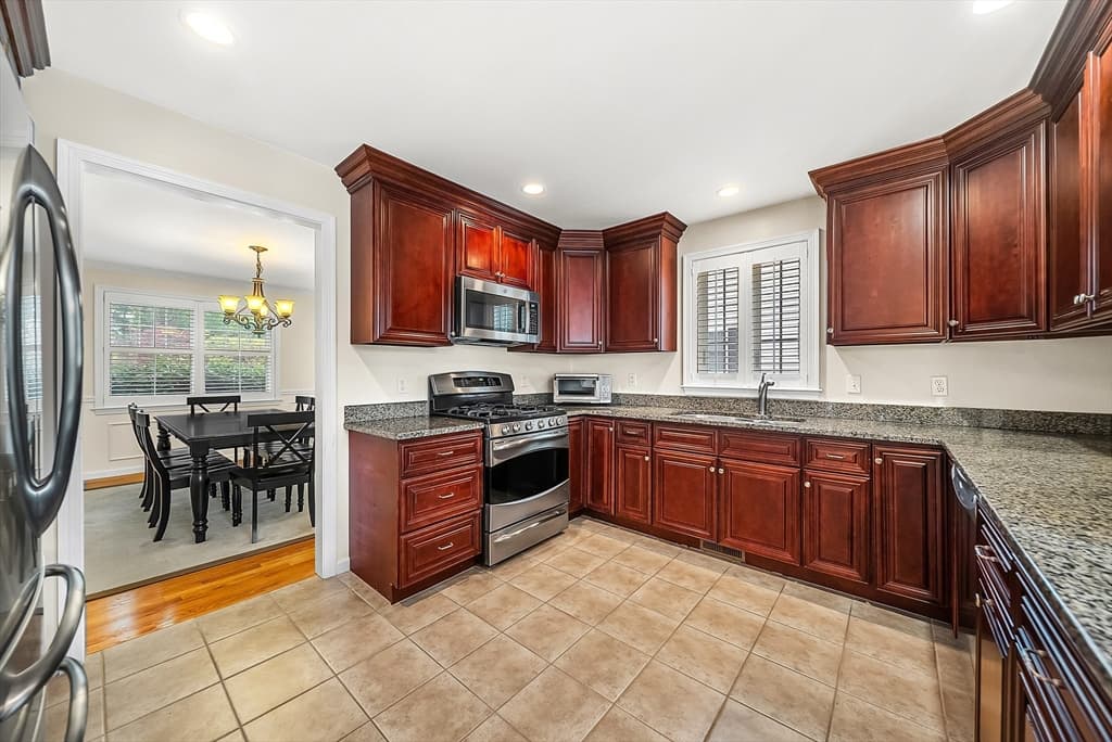 Single Family Residence at 17 Russell Rd, Framingham MA 01702, photo 3 of 19