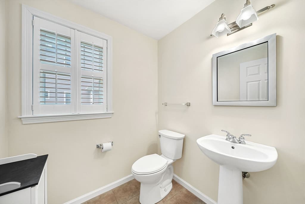 Single Family Residence at 17 Russell Rd, Framingham MA 01702, photo 14 of 19