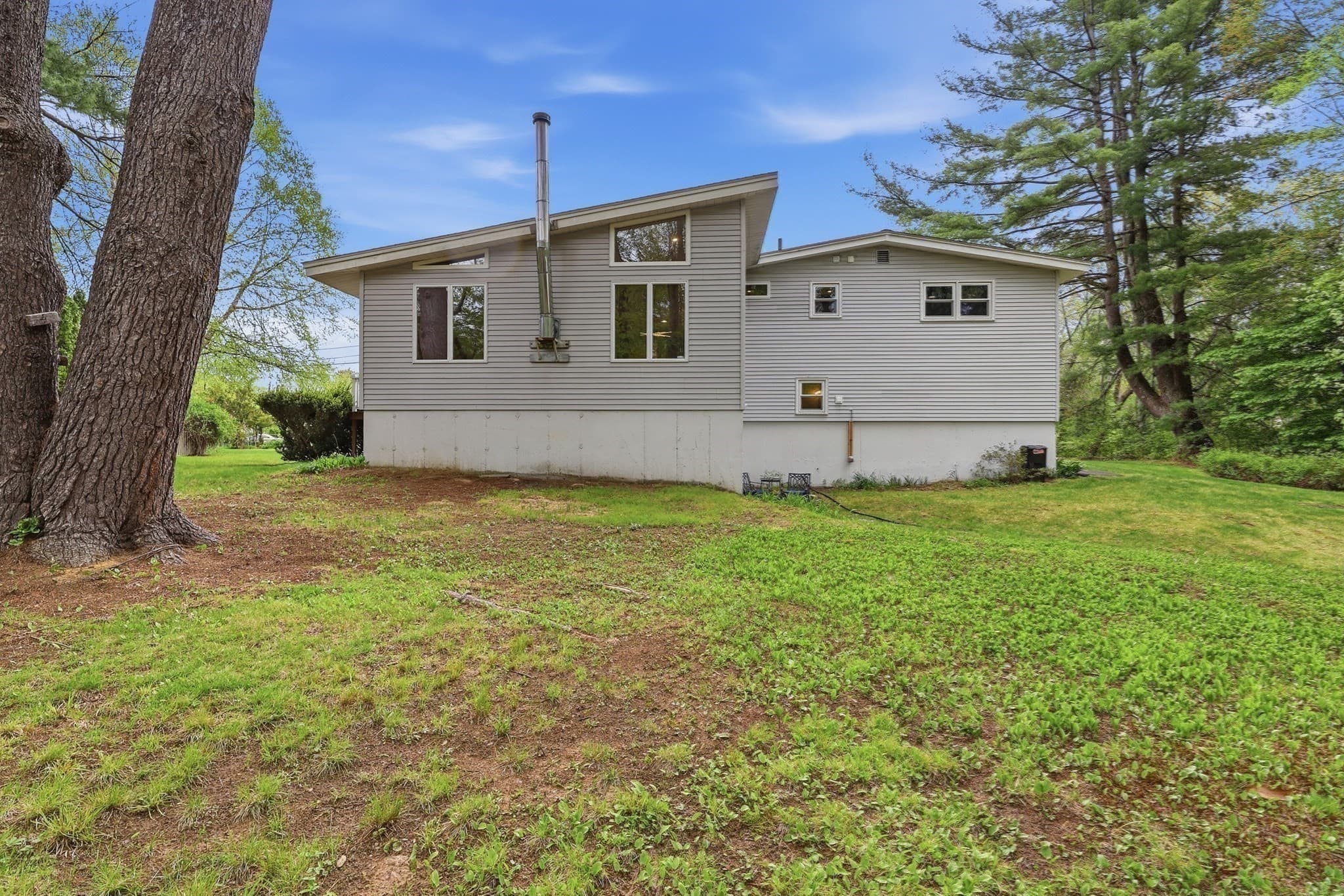 Single Family Residence at 27 Clearview Drive, Framingham MA 01701, photo 36 of 39
