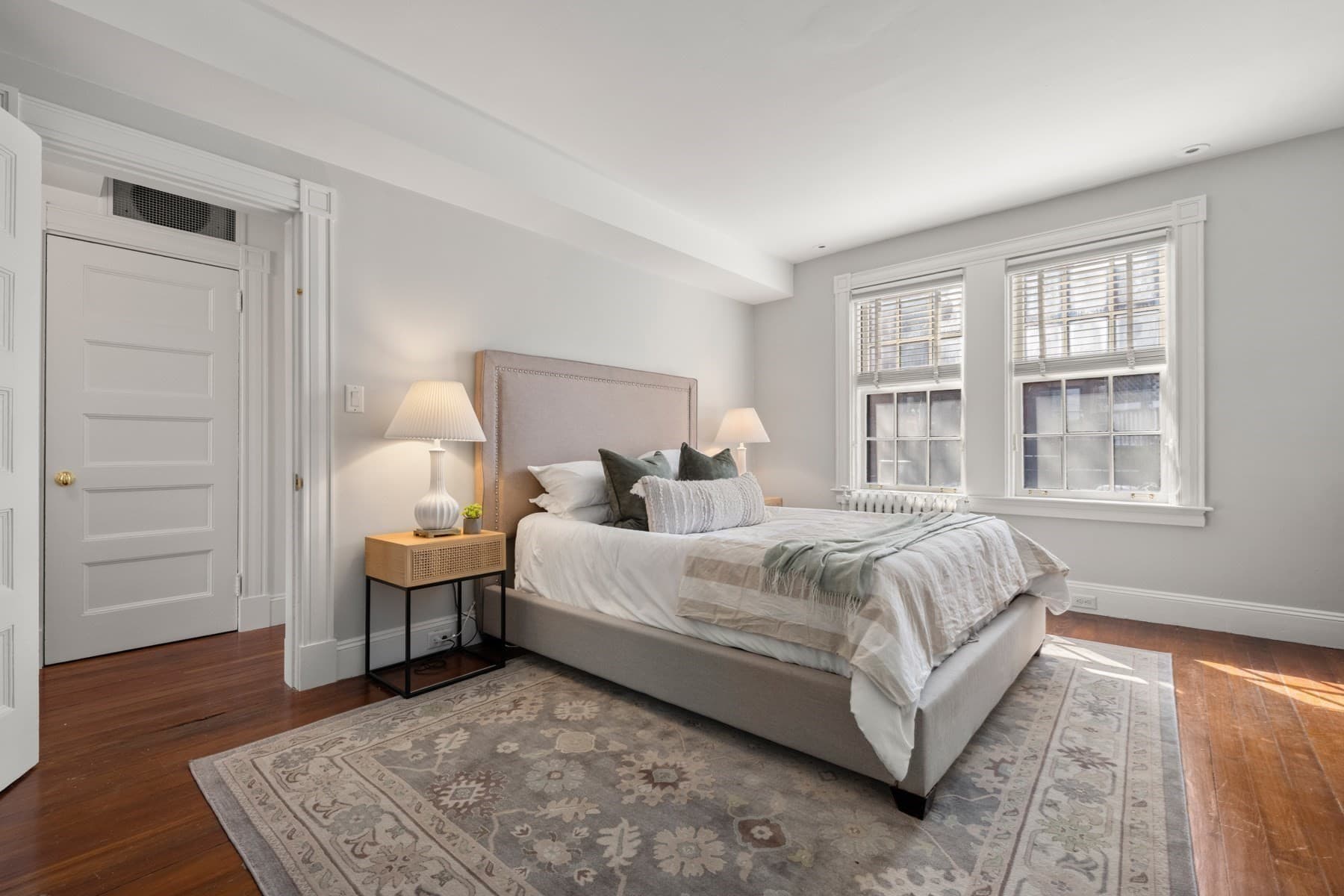 Single Family Residence at 14 Pinckney Street, Boston MA 02114, photo 21 of 27