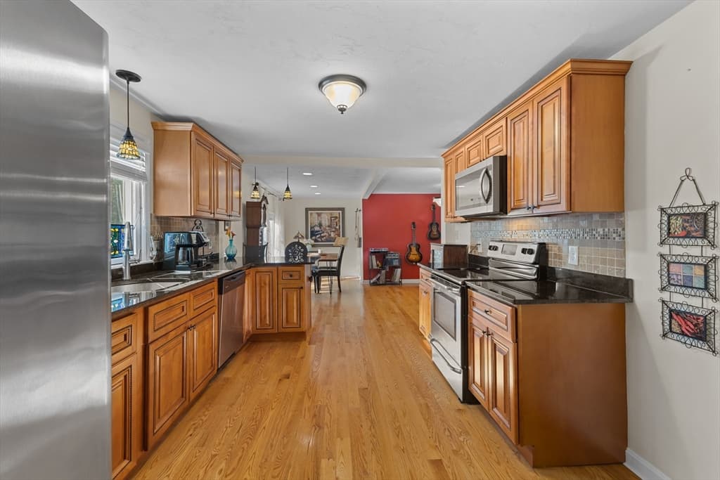 31 Mixter Rd, Holden MA 01520 photo 7