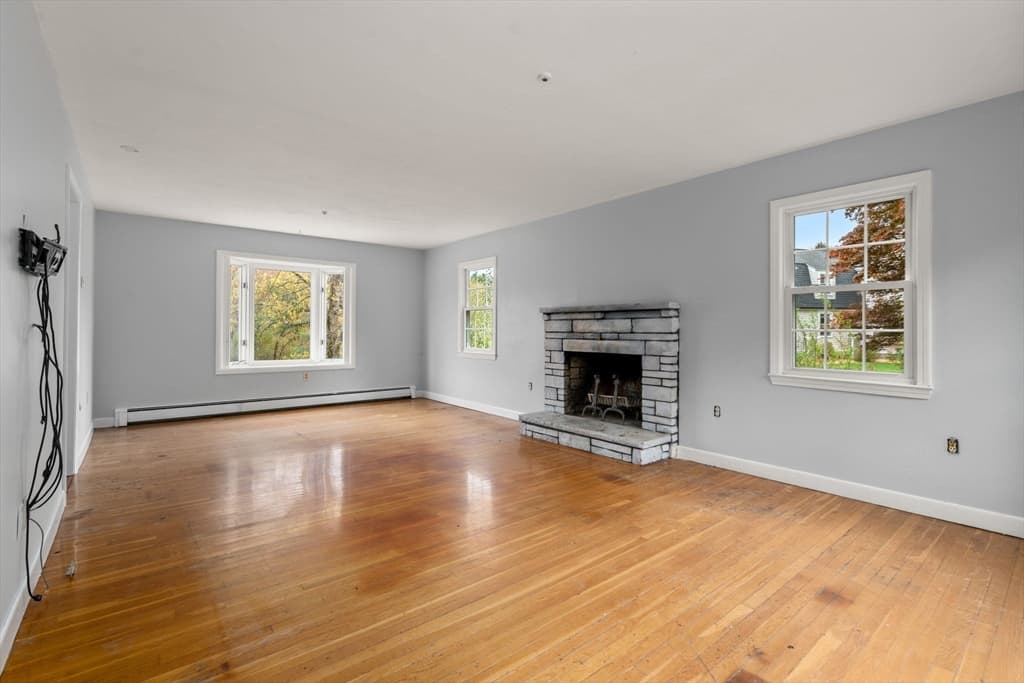 1066 Hillside St, Milton MA 02186 photo 6