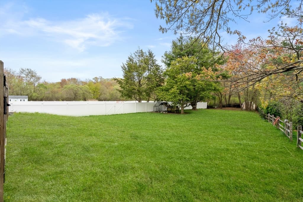 1066 Hillside St, Milton MA 02186 photo 36