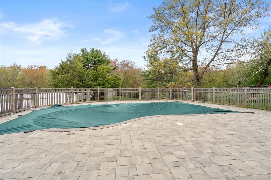 1066 Hillside St, Milton MA 02186 photo 33