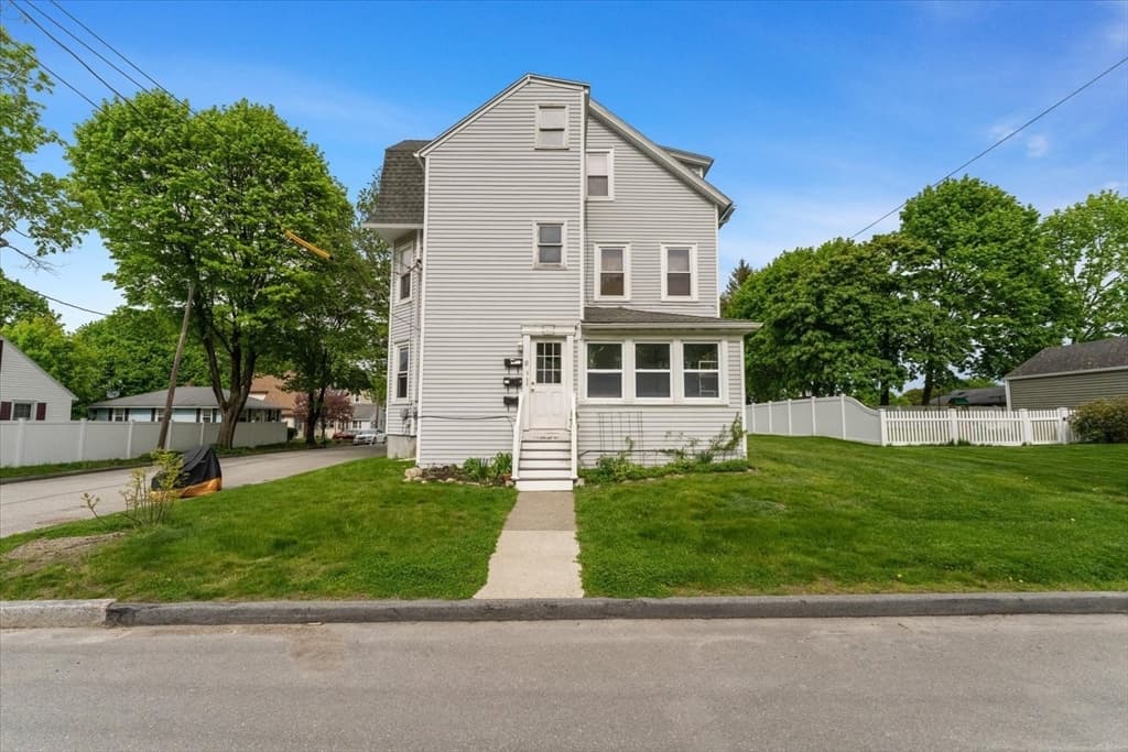 15 Steele St, Worcester MA 01607