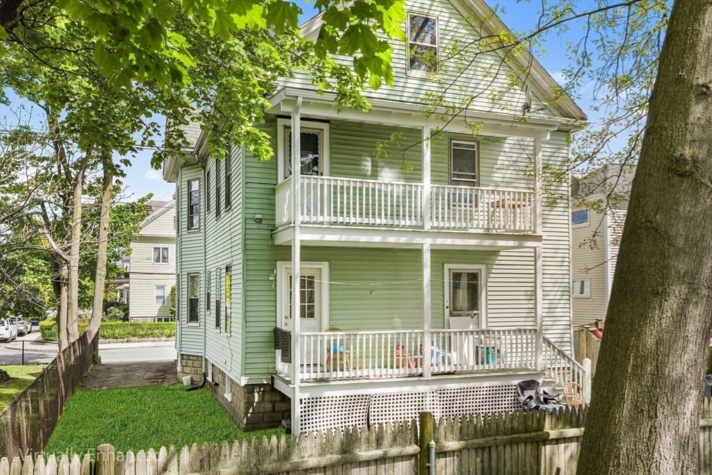 2 Family - 2 Units Up/Down at 38 Pembroke St, Medford MA 02155, photo 34 of 40