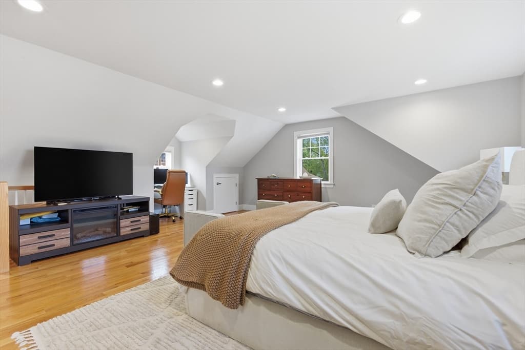 Condominium at 16 Wyoming St # 2, Boston MA 02121, photo 16 of 30