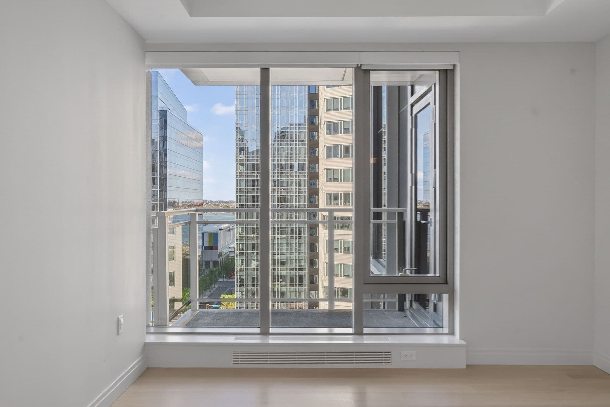 Condominium at 133 Seaport Blvd # 1208, Boston MA 02210, photo 17 of 42