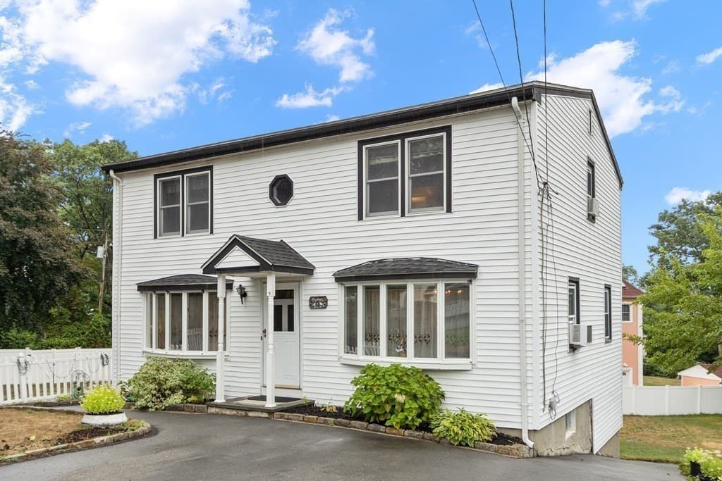 Single Family Residence at 9 Summit Ave, Saugus MA 01906, photo 2 of 10